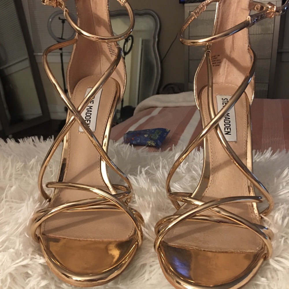 Steve Madden Rose Gold heels